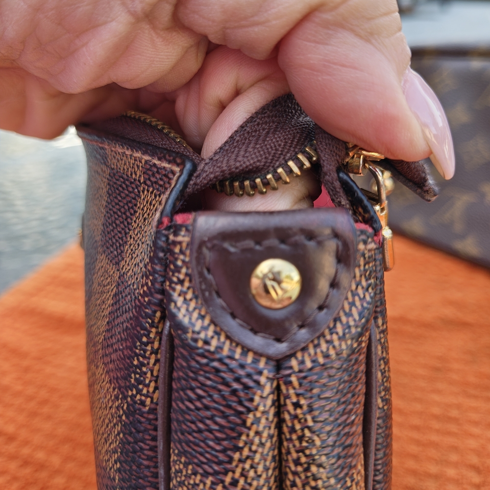 Louis Vuitton Damier Eva Clutch - Picture 6 of 16